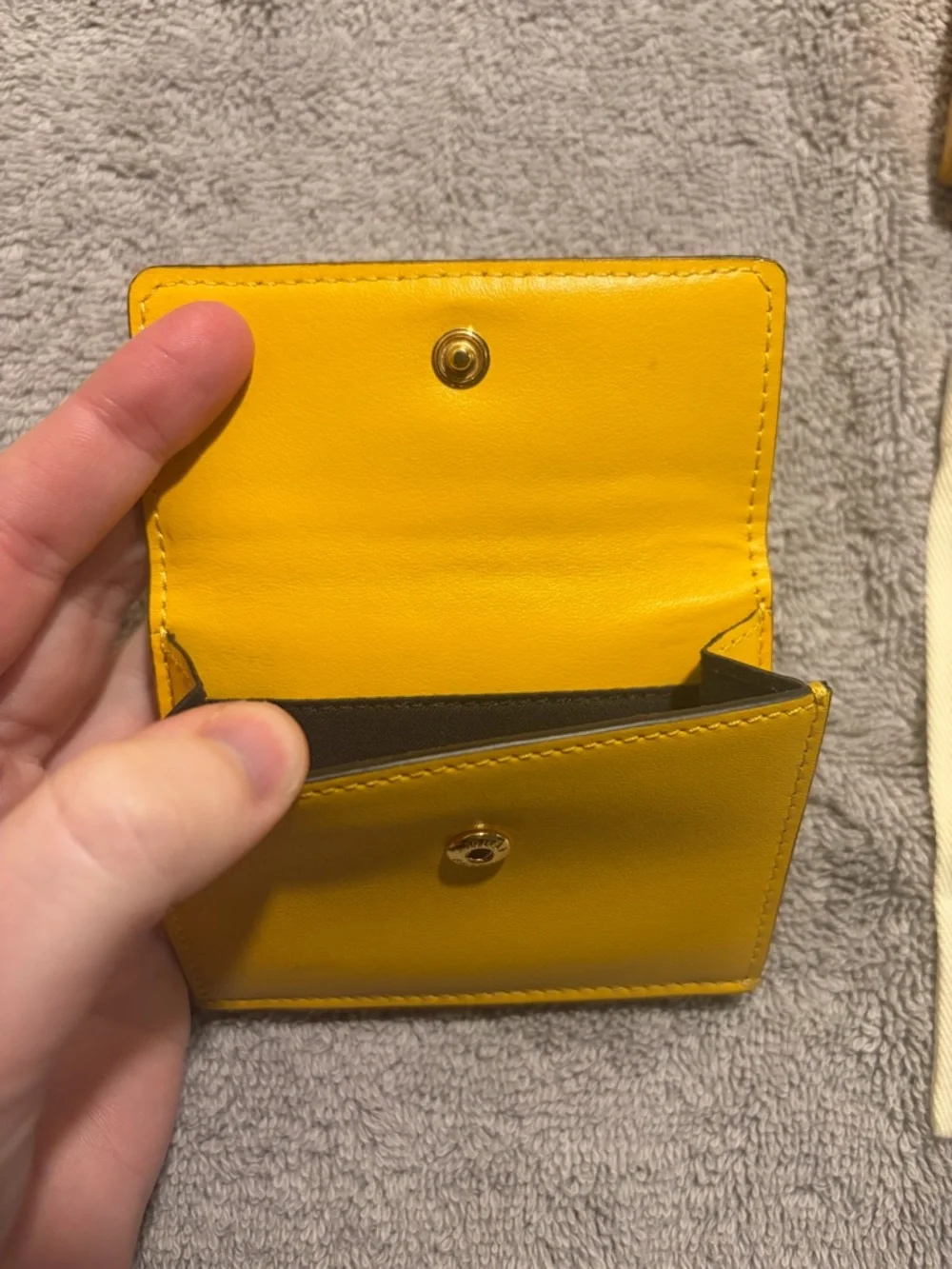 Fendi Roma Wallet - Picture 4 of 9